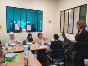Créez Votre Sol Dégraissant DIY avec l&rsquo;Association Marhaba à Saint-Denis: Atelier Ménager Écologique
